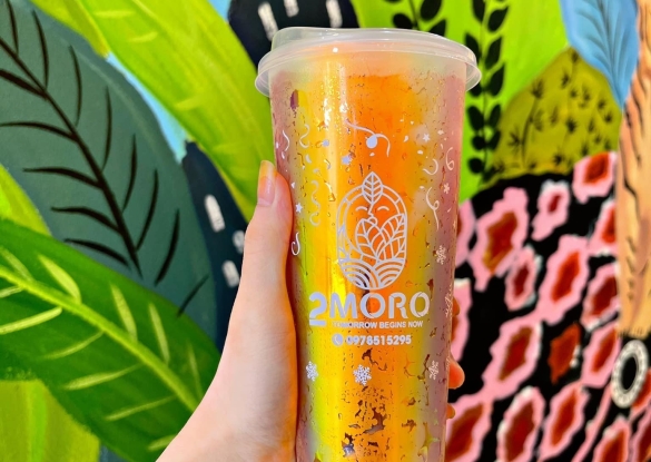 LY NHỰA CẦU VỒNG 700ML